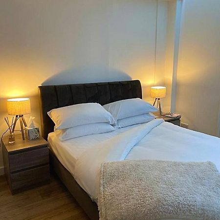 Modern Studio In Popular South Kensington Location Лондон Екстериор снимка